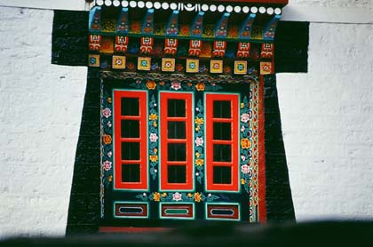 India_Sikkim_Gantok_temple_windows.jpg