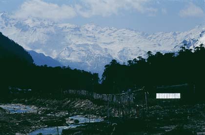 India_Sikkim_Yamtung_mountains08.jpg